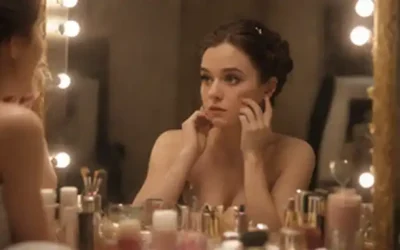 Una persona mirando a su reflejo en un espejo con una mezcla de admiración y preocupación; un estilo de vida lujoso con posesiones lujosas y joyería se extendió; una rutina de belleza se sobrebordó con herramientas excesivas de maquillaje y peinado; un autorretrato distorsionado reflejado hacia atrás
